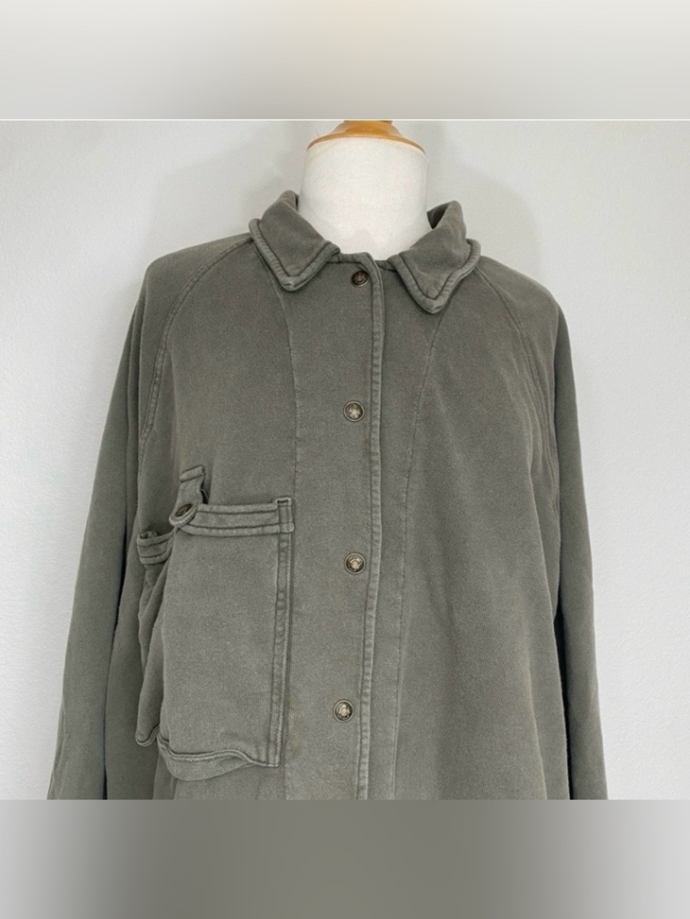 Free People Womens Olive Gray Snap Button Oversize Sweatshirt Jacket Size Large - Picture 5 of 16
